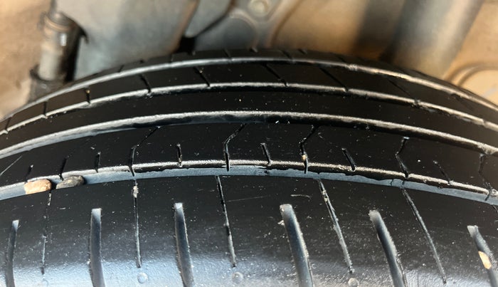 2022 Hyundai VENUE S(O) 1.2, Petrol, Manual, 1,31,745 km, Left Rear Tyre Tread