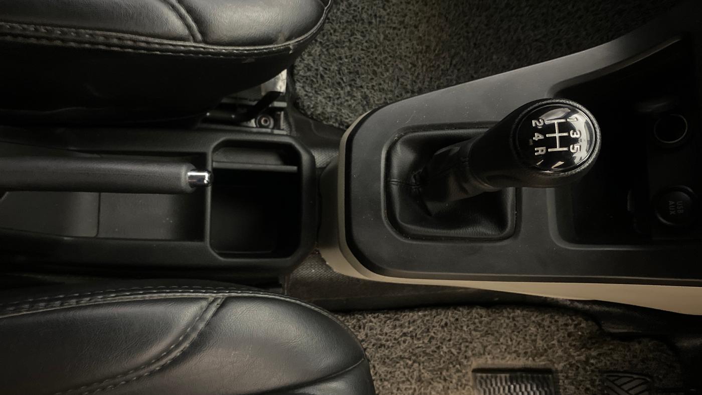 2024 Maruti New Wagon-R ZXI PLUS 1.2 DUAL TONE, Petrol, Manual, 15,642 km, Gear Lever