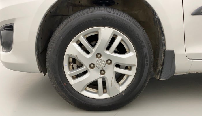 2013 Maruti Swift Dzire ZDI, Diesel, Manual, 55,273 km, Left Front Wheel