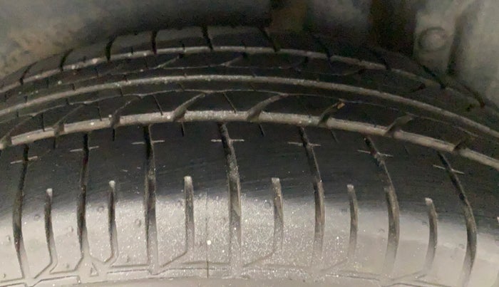 2013 Maruti Swift Dzire ZDI, Diesel, Manual, 55,273 km, Left Rear Tyre Tread