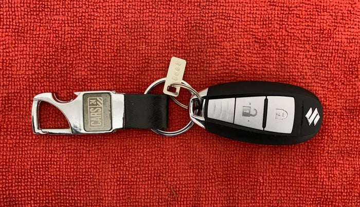 2017 Maruti IGNIS ZETA 1.2, Petrol, Manual, 5,231 km, Key Close Up