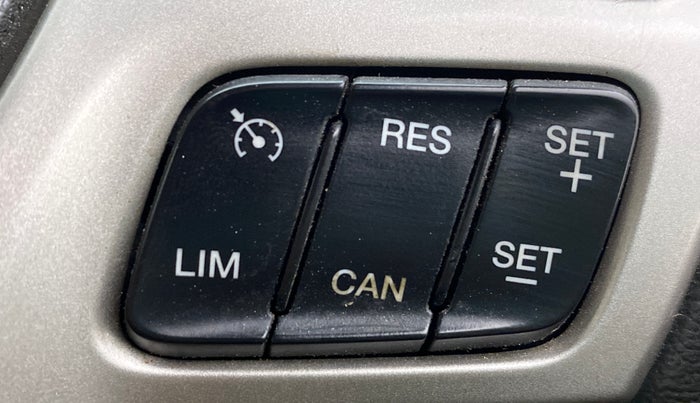 2019 Ford Endeavour 2.2l 4X2 MT Titanium, Diesel, Manual, 95,939 km, Adaptive Cruise Control