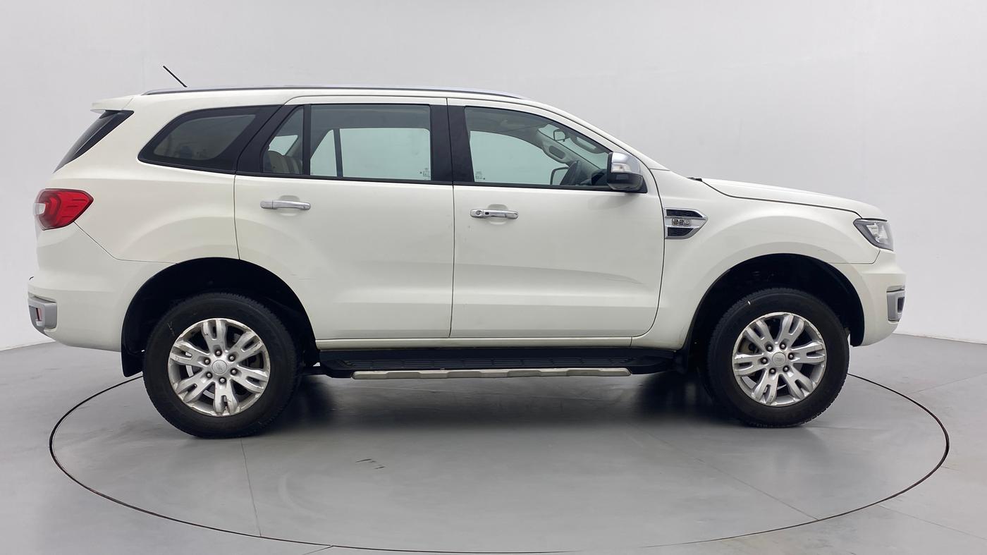 2019 Ford Endeavour 2.2l 4X2 MT Titanium, Diesel, Manual, 95,939 km, Right Side View