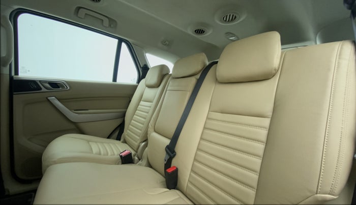2019 Ford Endeavour 2.2l 4X2 MT Titanium, Diesel, Manual, 95,939 km, Right Side Rear Door Cabin