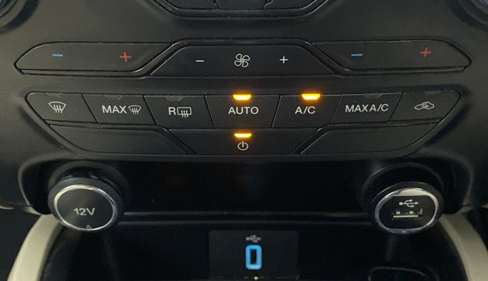 2019 Ford Endeavour 2.2l 4X2 MT Titanium, Diesel, Manual, 95,939 km, Automatic Climate Control