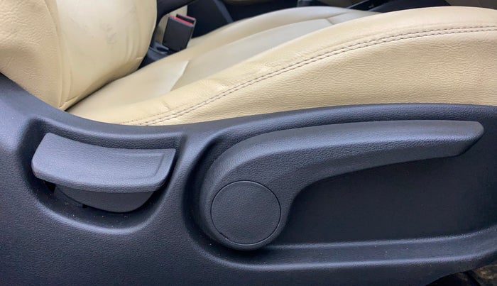 2020 Hyundai Verna SX 1.5 VTVT IVT, Petrol, Automatic, 41,237 km, Driver Side Adjustment Panel