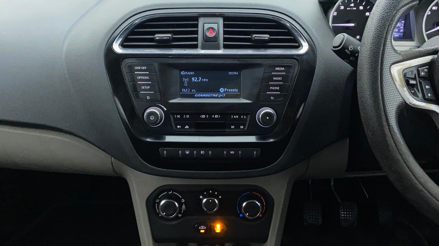 2016 Tata Tiago XZ PETROL, Petrol, Manual, 86,517 km, Air Conditioner