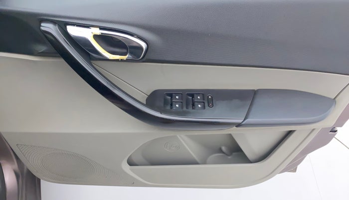 2016 Tata Tiago XZ PETROL, Petrol, Manual, 86,517 km, Driver Side Door Panels Control