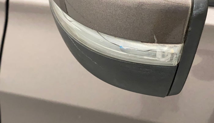 2016 Tata Tiago XZ PETROL, Petrol, Manual, 86,517 km, Left rear-view mirror - Indicator light has minor damage