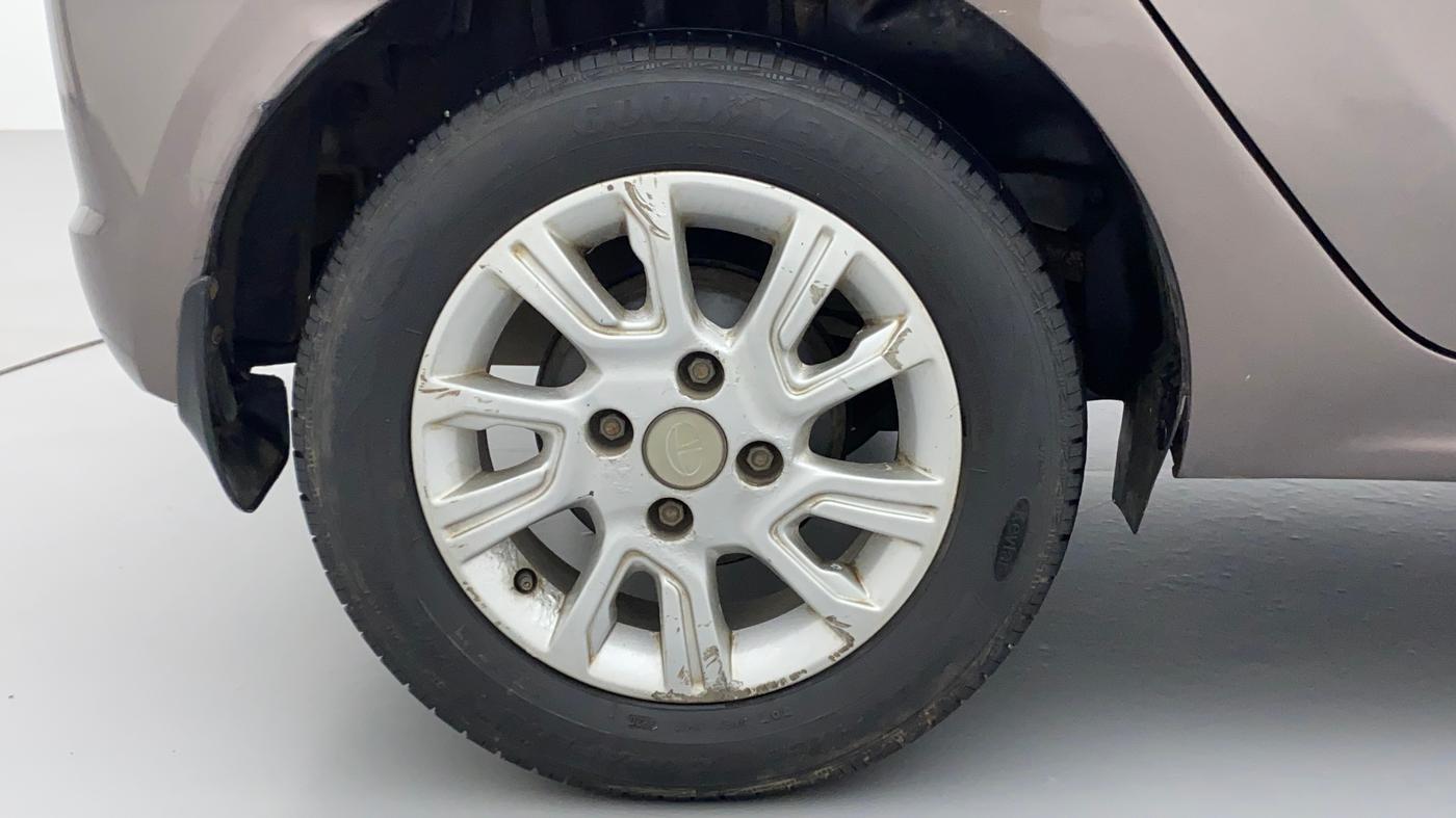 2016 Tata Tiago XZ PETROL, Petrol, Manual, 86,517 km, Right Rear Wheel