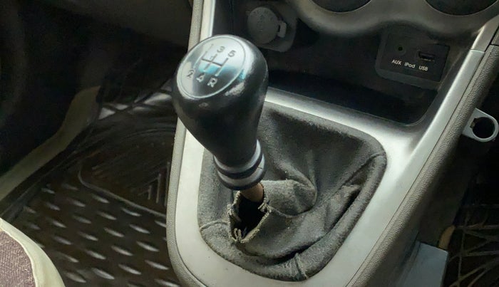 2012 Hyundai i10 SPORTZ 1.2, Petrol, Manual, 51,210 km, Gear lever - Boot cover slightly torn