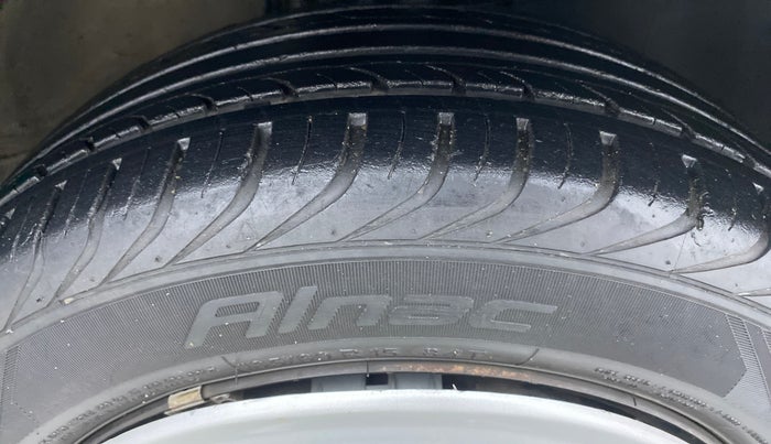 2018 Volkswagen Ameo COMFORTLINE 1.0, Petrol, Manual, 16,831 km, Right Front Tyre Tread