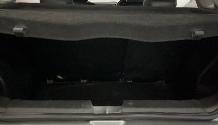 2017 Maruti Baleno DELTA PETROL 1.2, Petrol, Manual, 88,935 km, Boot Inside