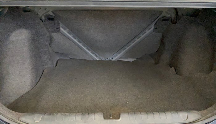 2022 Honda Amaze 1.2L I-VTEC VX CVT, Petrol, Automatic, 24,709 km, Boot Inside