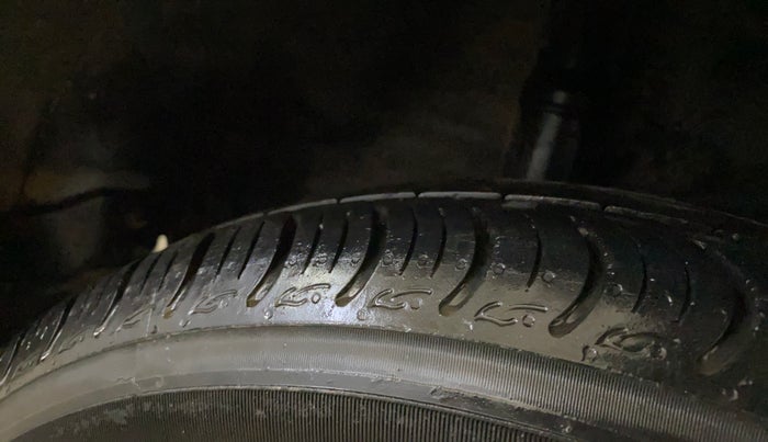 2022 Honda Amaze 1.2L I-VTEC VX CVT, Petrol, Automatic, 24,709 km, Right Rear Tyre Tread