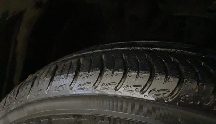 2022 Honda Amaze 1.2L I-VTEC VX CVT, Petrol, Automatic, 24,709 km, Right Front Tyre Tread