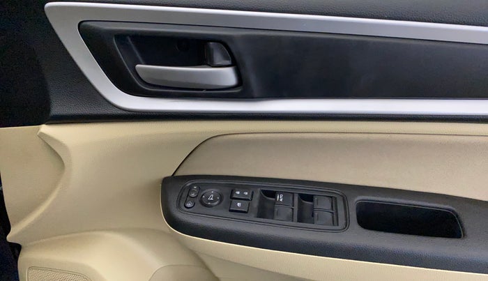 2022 Honda Amaze 1.2L I-VTEC VX CVT, Petrol, Automatic, 24,709 km, Driver Side Door Panels Control