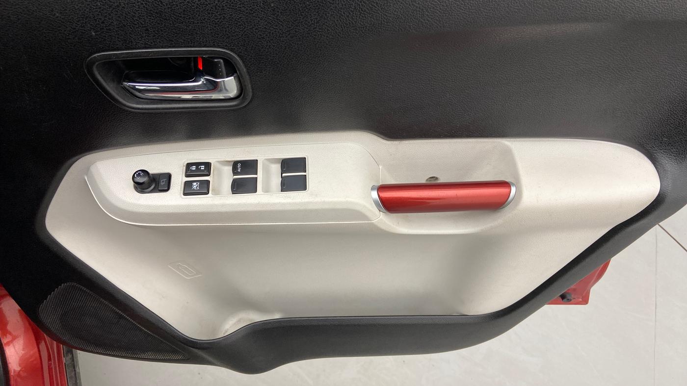 2017 Maruti IGNIS ZETA 1.3 AMT DUAL TONE, Diesel, Automatic, 81,408 km, Driver Side Door Panels Control