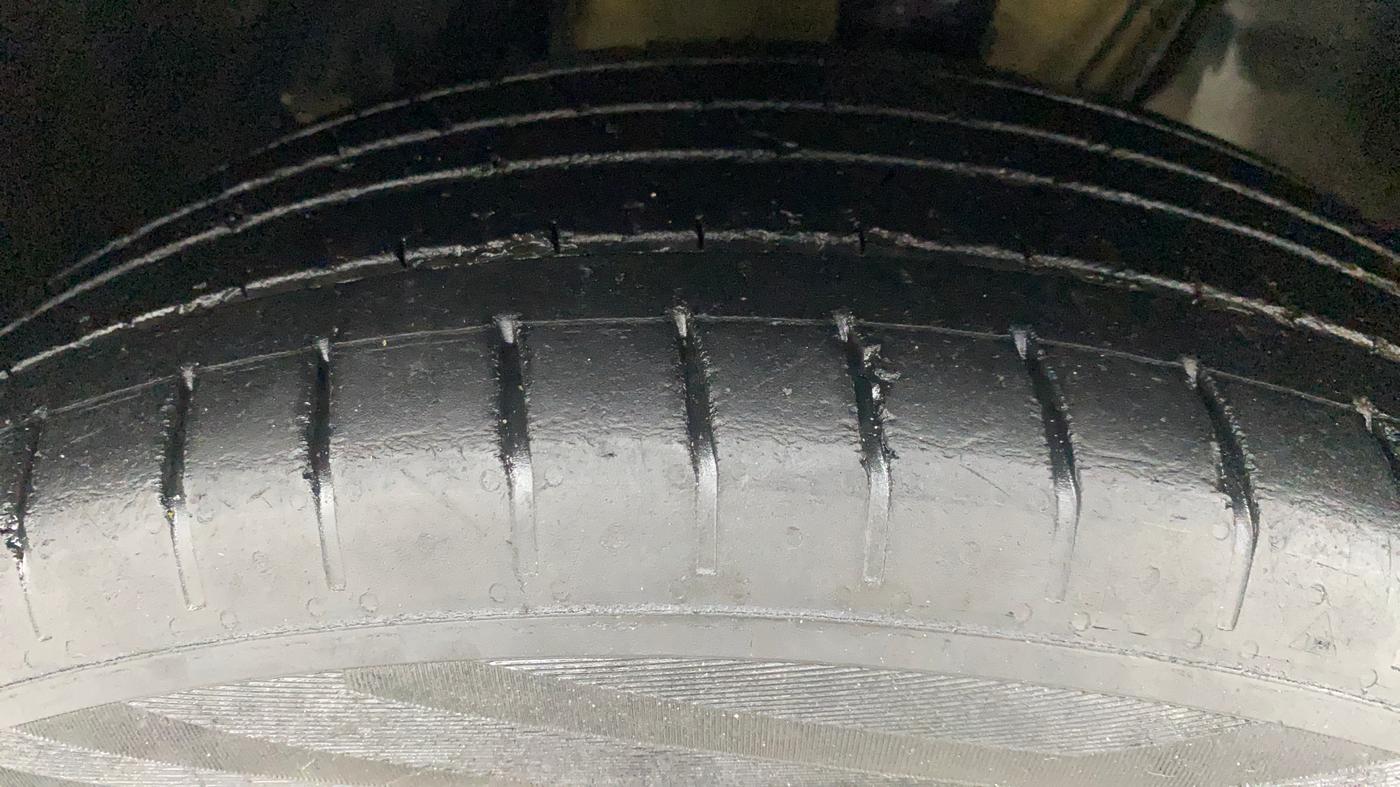 2021 Volkswagen TAIGUN TOPLINE 1.0 TSI AT, Petrol, Automatic, 41,708 km, Left Front Tyre Tread