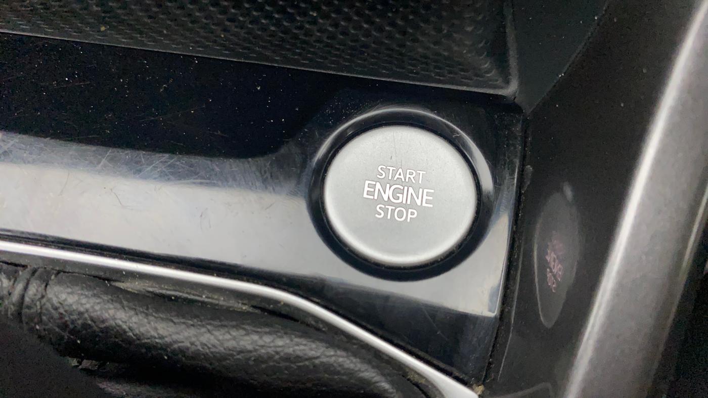 2021 Volkswagen TAIGUN TOPLINE 1.0 TSI AT, Petrol, Automatic, 41,708 km, Keyless Start/ Stop Button