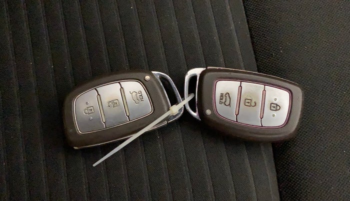 2015 Hyundai i20 Active 1.2 SX, Petrol, Manual, 99,915 km, Key Close Up