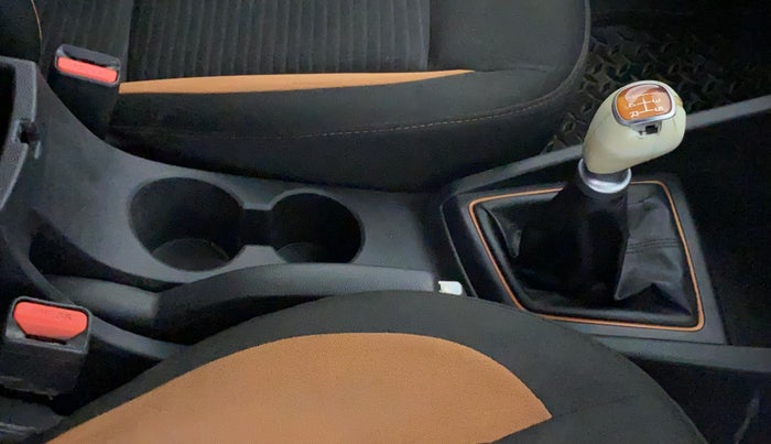 2015 Hyundai i20 Active 1.2 SX, Petrol, Manual, 99,915 km, Gear Lever