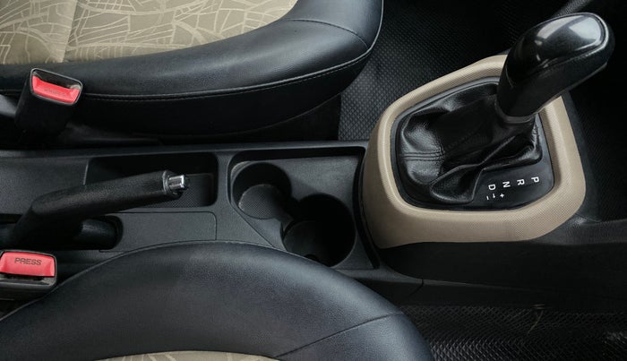 2017 Hyundai Grand i10 SPORTZ (O) 1.2 AT VTVT, Petrol, Automatic, 78,100 km, Gear Lever