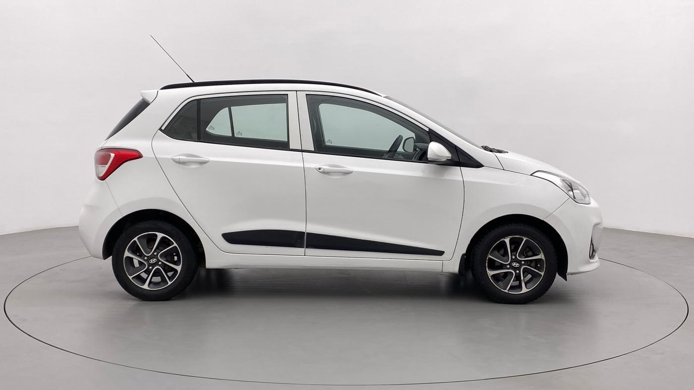 2017 Hyundai Grand i10 SPORTZ (O) 1.2 AT VTVT, Petrol, Automatic, 78,100 km, Right Side View