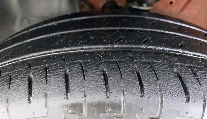 2017 Maruti IGNIS ZETA 1.2 K12, Petrol, Manual, 21,204 km, Left Front Tyre Tread