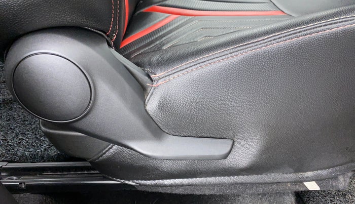 2017 Maruti IGNIS ZETA 1.2 K12, Petrol, Manual, 21,204 km, Driver Side Adjustment Panel