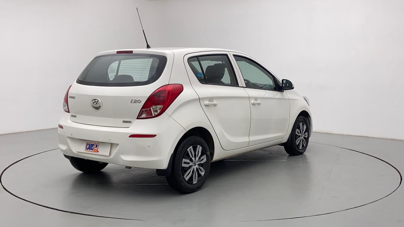 2013 Hyundai i20 MAGNA O 1.4 CRDI, Diesel, Manual, 71,348 km, Right Back Diagonal