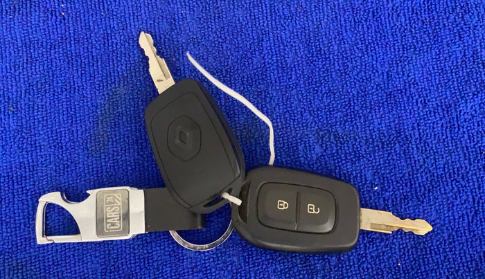 2017 Renault Kwid RXT 0.8, Petrol, Manual, 15,314 km, Key Close Up