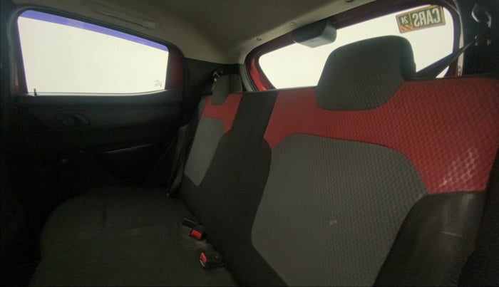 2017 Renault Kwid RXT 0.8, Petrol, Manual, 15,314 km, Right Side Rear Door Cabin
