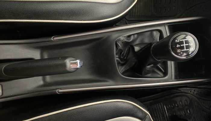 2019 Maruti Baleno DELTA PETROL 1.2, Petrol, Manual, 53,368 km, Gear Lever