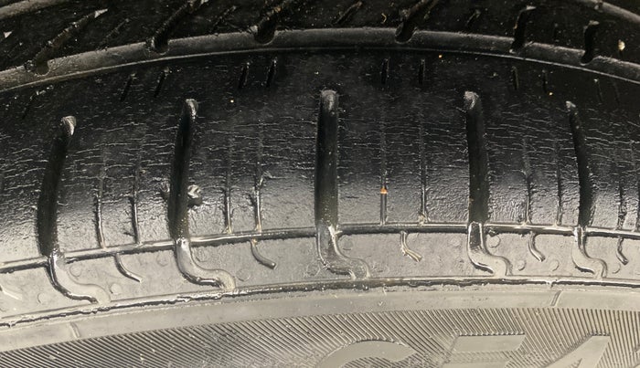 2019 Maruti Baleno DELTA PETROL 1.2, Petrol, Manual, 53,368 km, Right Rear Tyre Tread