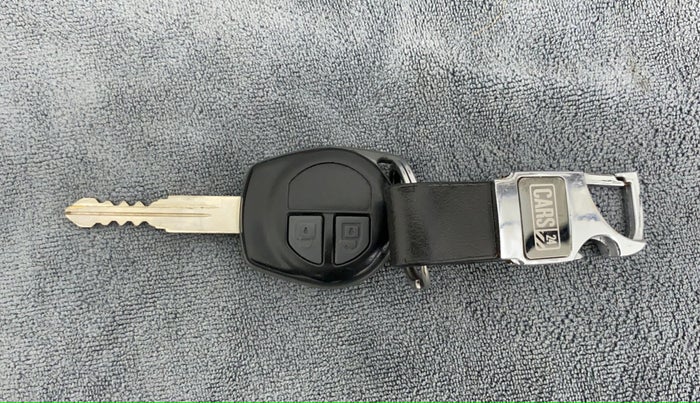 2013 Maruti Wagon R Stingray VXI, Petrol, Manual, 84,537 km, Key Close Up
