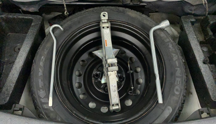 2013 Maruti Wagon R Stingray VXI, Petrol, Manual, 84,537 km, Spare Tyre