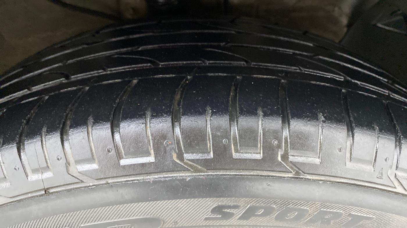 2018 Hyundai Creta 1.6 SX PLUS PETROL, Petrol, Manual, 31,594 km, Right Front Tyre Tread