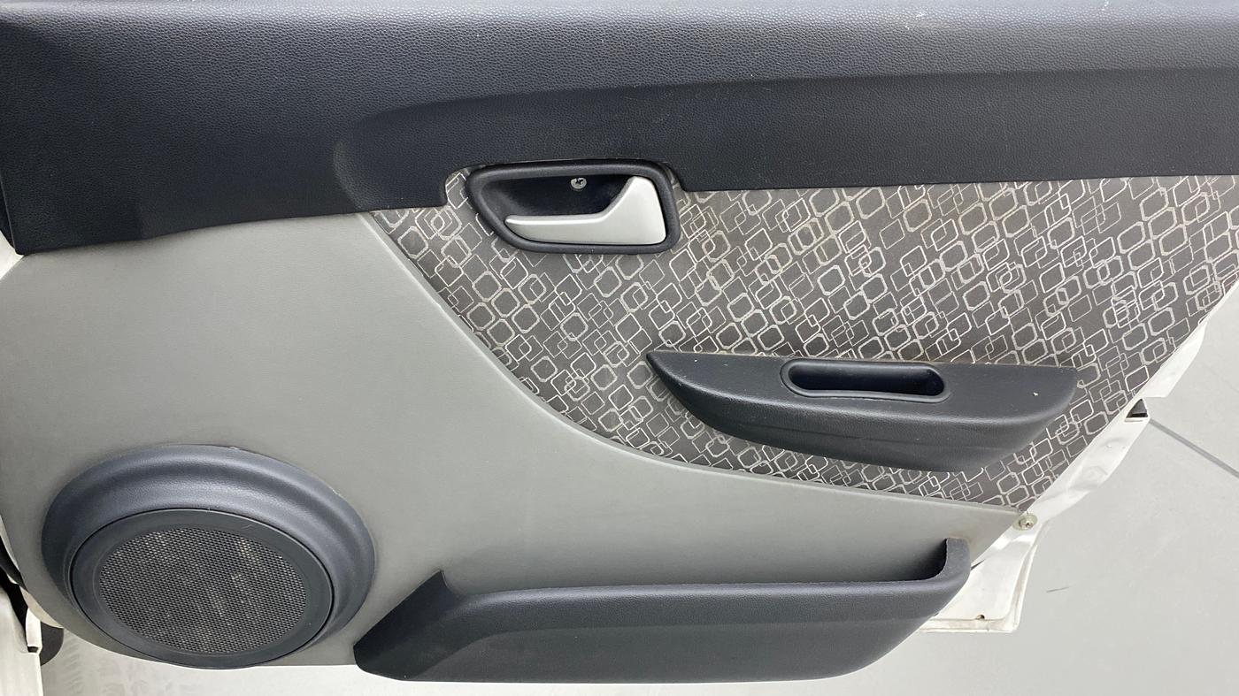 2018 Maruti Alto 800 LXI, Petrol, Manual, 18,733 km, Driver Side Door Panels Control