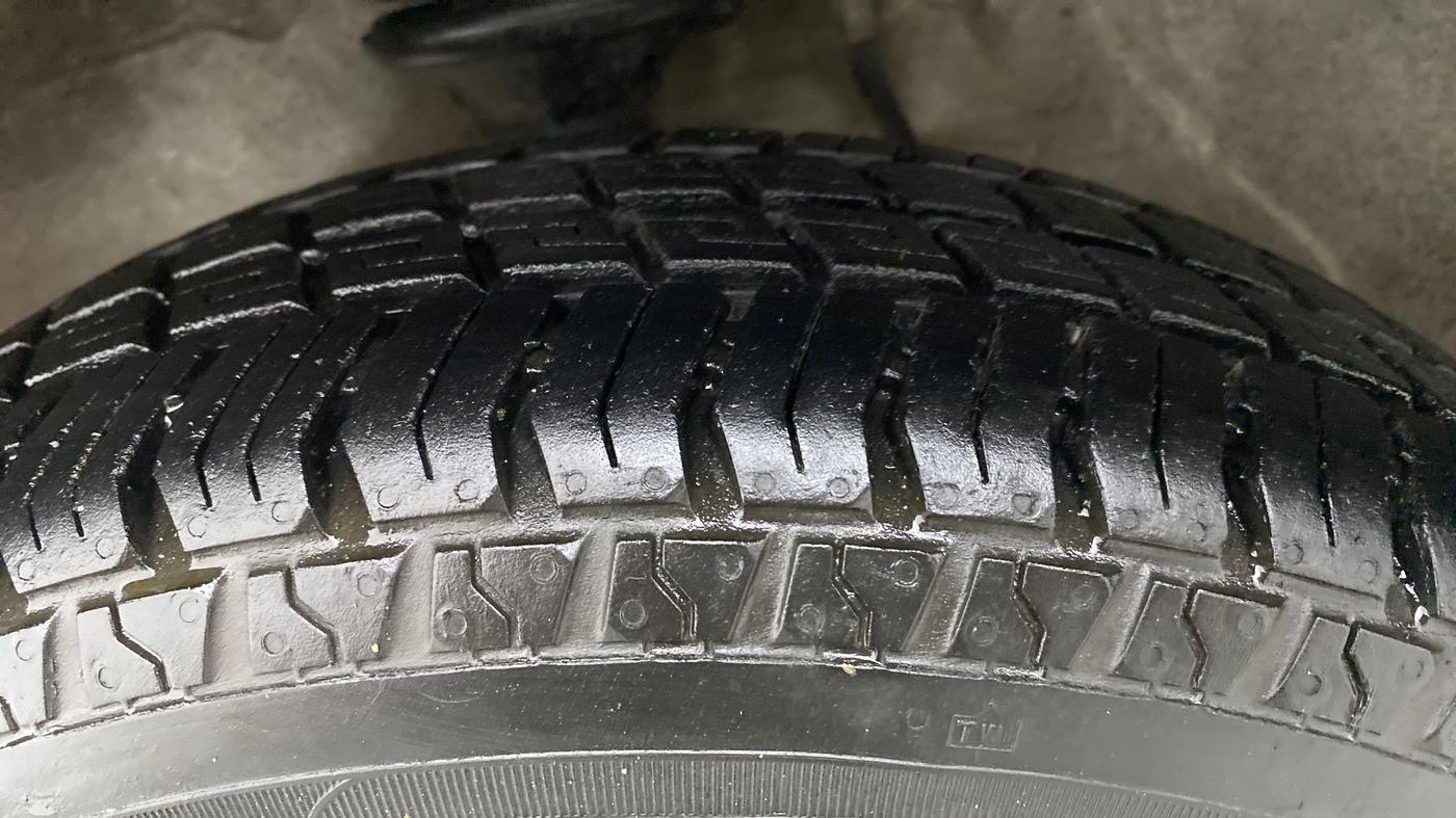 2018 Maruti Alto 800 LXI, Petrol, Manual, 18,733 km, Left Front Tyre Tread