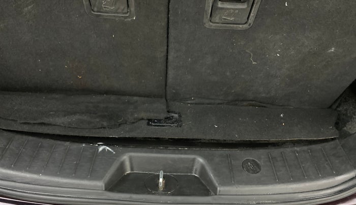 2014 Mahindra XUV500 W8, Diesel, Manual, 1,49,534 km, Boot Inside