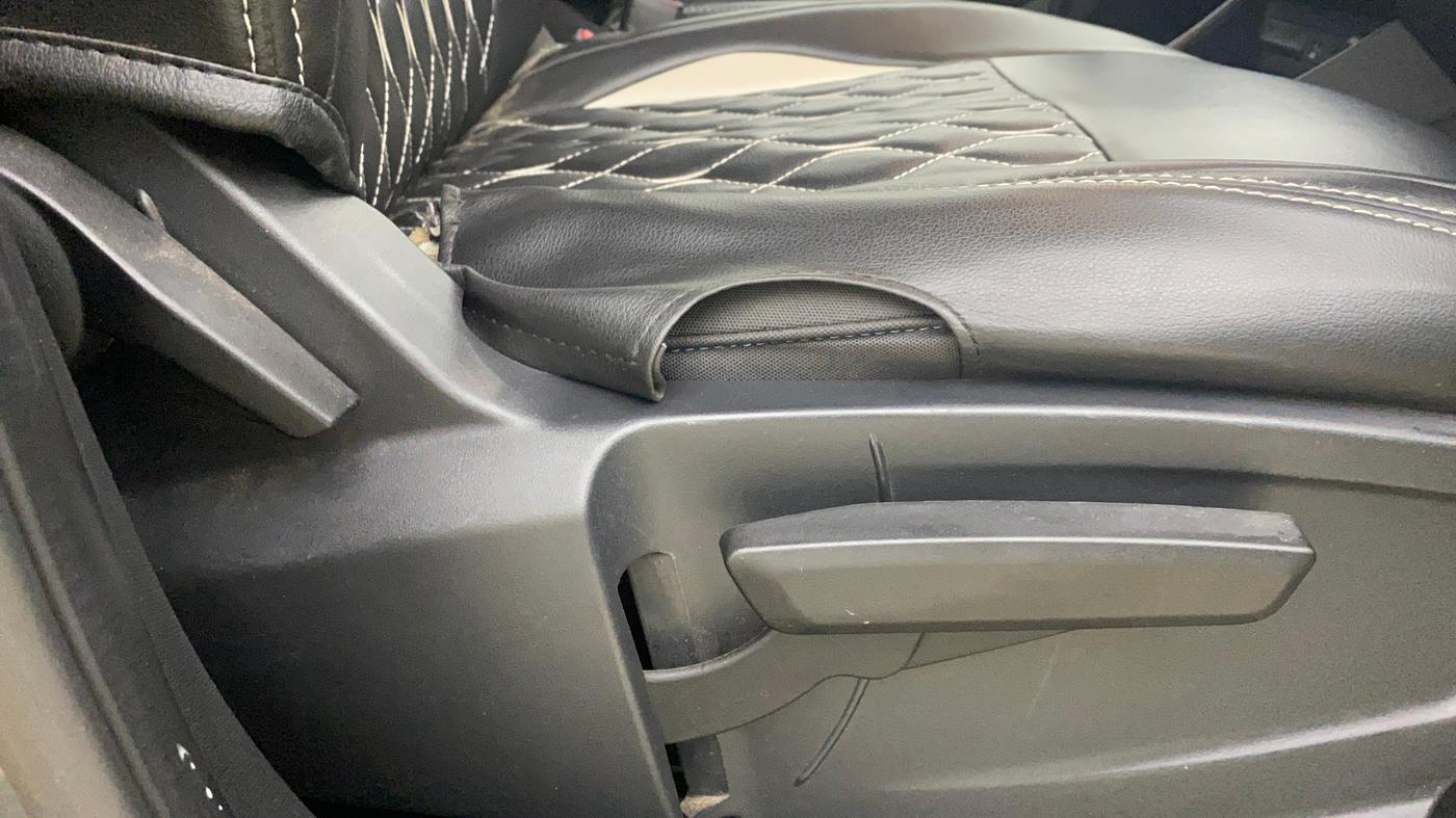 2023 Tata PUNCH CREATIVE  AMT, Petrol, Automatic, 9,189 km, Driver Side Adjustment Panel