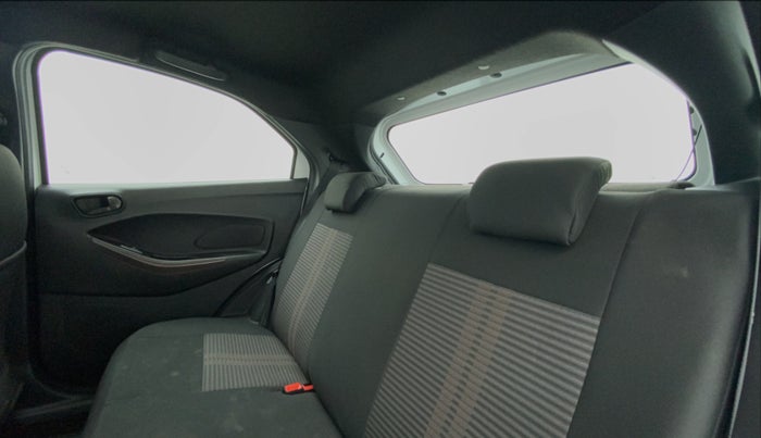 2020 Ford FREESTYLE TITANIUM 1.2 TI-VCT MT, Petrol, Manual, 16,546 km, Right Side Rear Door Cabin
