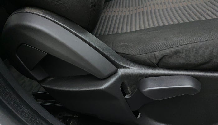 2020 Ford FREESTYLE TITANIUM 1.2 TI-VCT MT, Petrol, Manual, 16,546 km, Driver Side Adjustment Panel