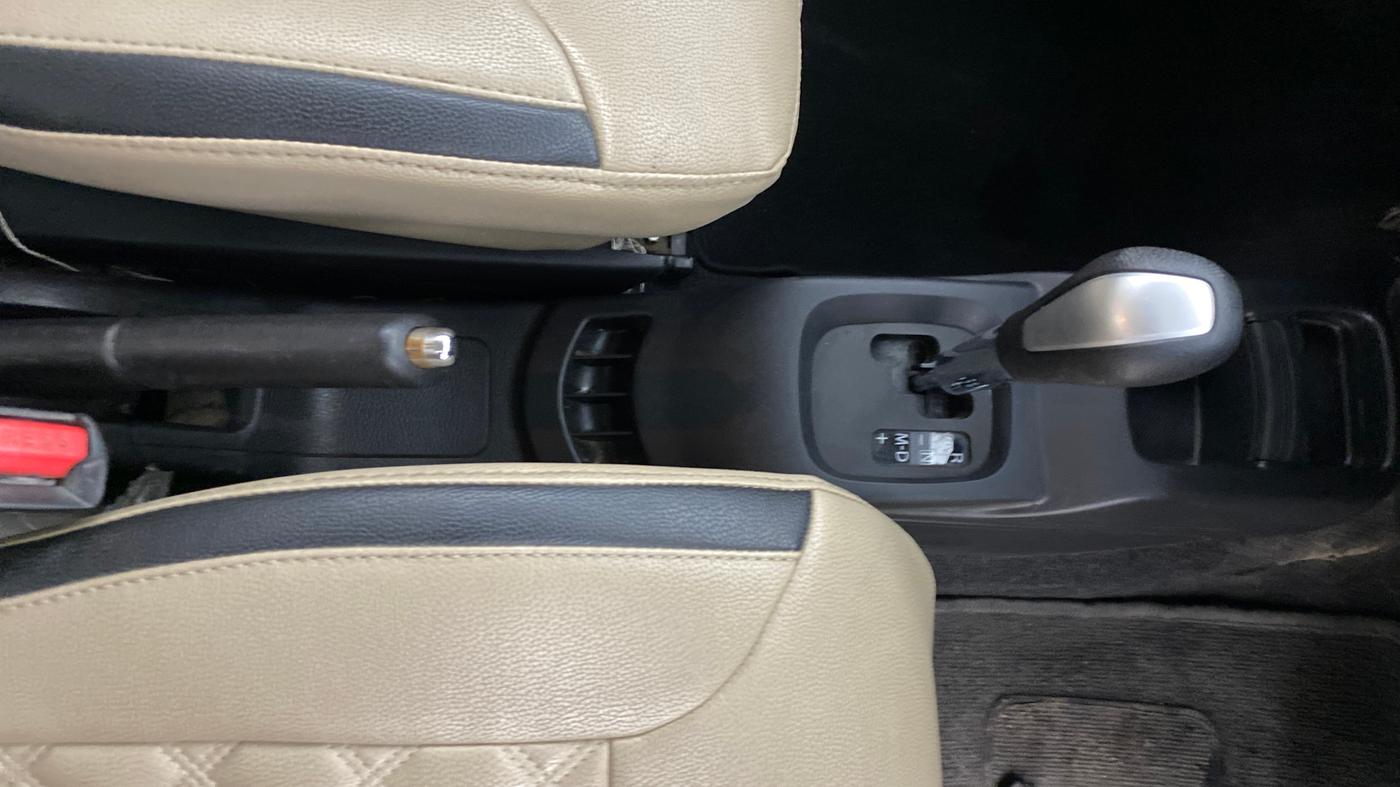 2017 Maruti Wagon R 1.0 VXI AMT, Petrol, Automatic, 83,483 km, Gear Lever