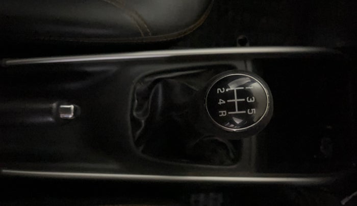 2017 Maruti Baleno DELTA PETROL 1.2, Petrol, Manual, 70,683 km, Gear Lever