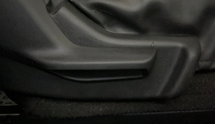 2017 Maruti Baleno DELTA PETROL 1.2, Petrol, Manual, 70,683 km, Driver Side Adjustment Panel