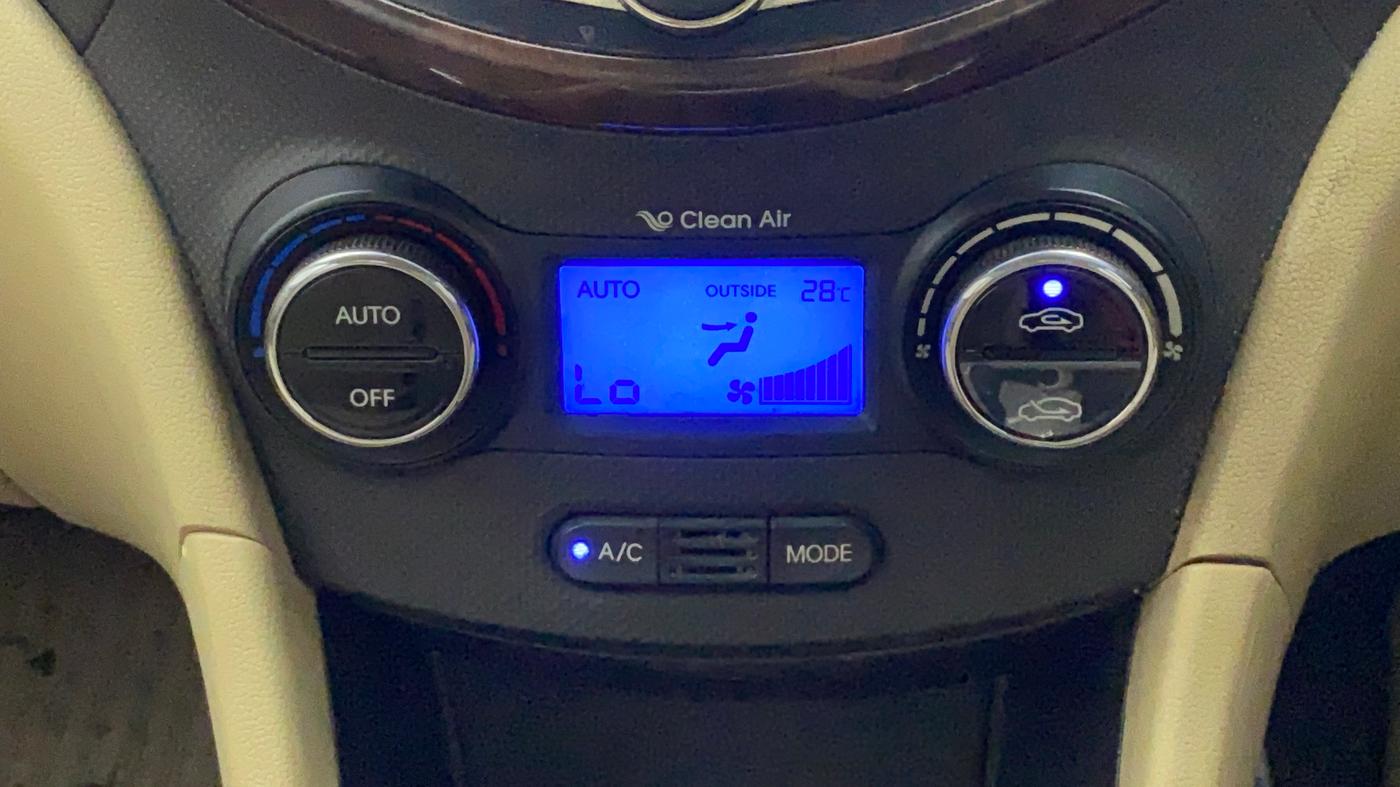 2014 Hyundai Verna FLUIDIC 1.6 VTVT SX AT, Petrol, Automatic, 43,677 km, Automatic Climate Control