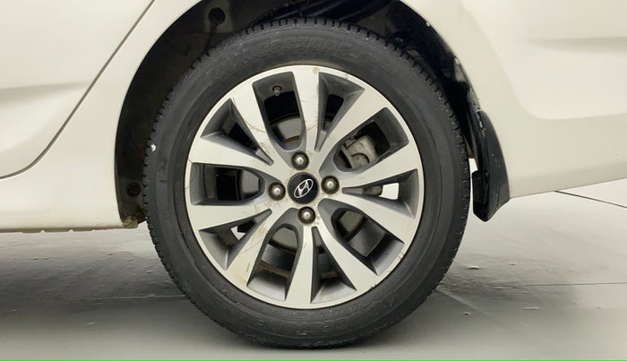2014 Hyundai Verna FLUIDIC 1.6 VTVT SX AT, Petrol, Automatic, 43,677 km, Left Rear Wheel