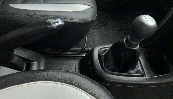 2015 Maruti Swift VXI D, Petrol, Manual, 53,522 km, Gear Lever